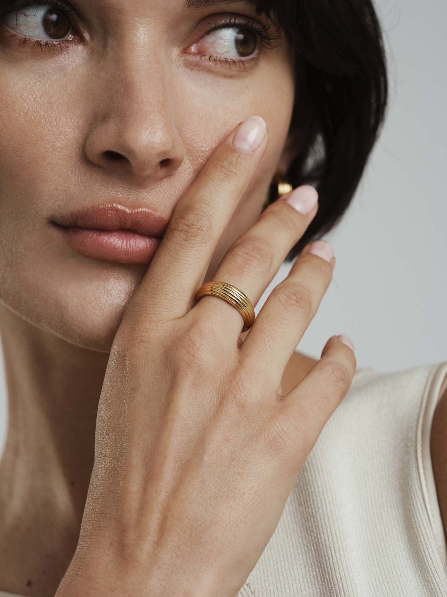 Anillo Edge Ribbed