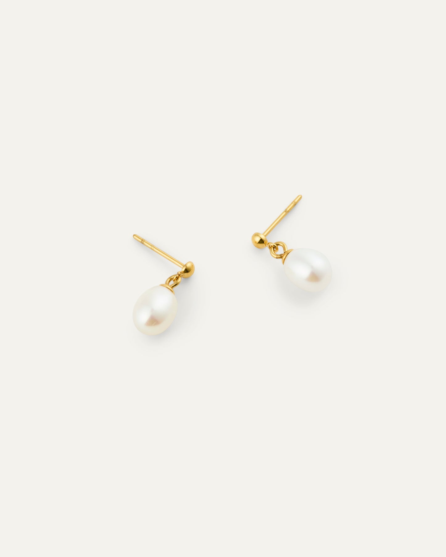 Aura Pearl Gold Earring