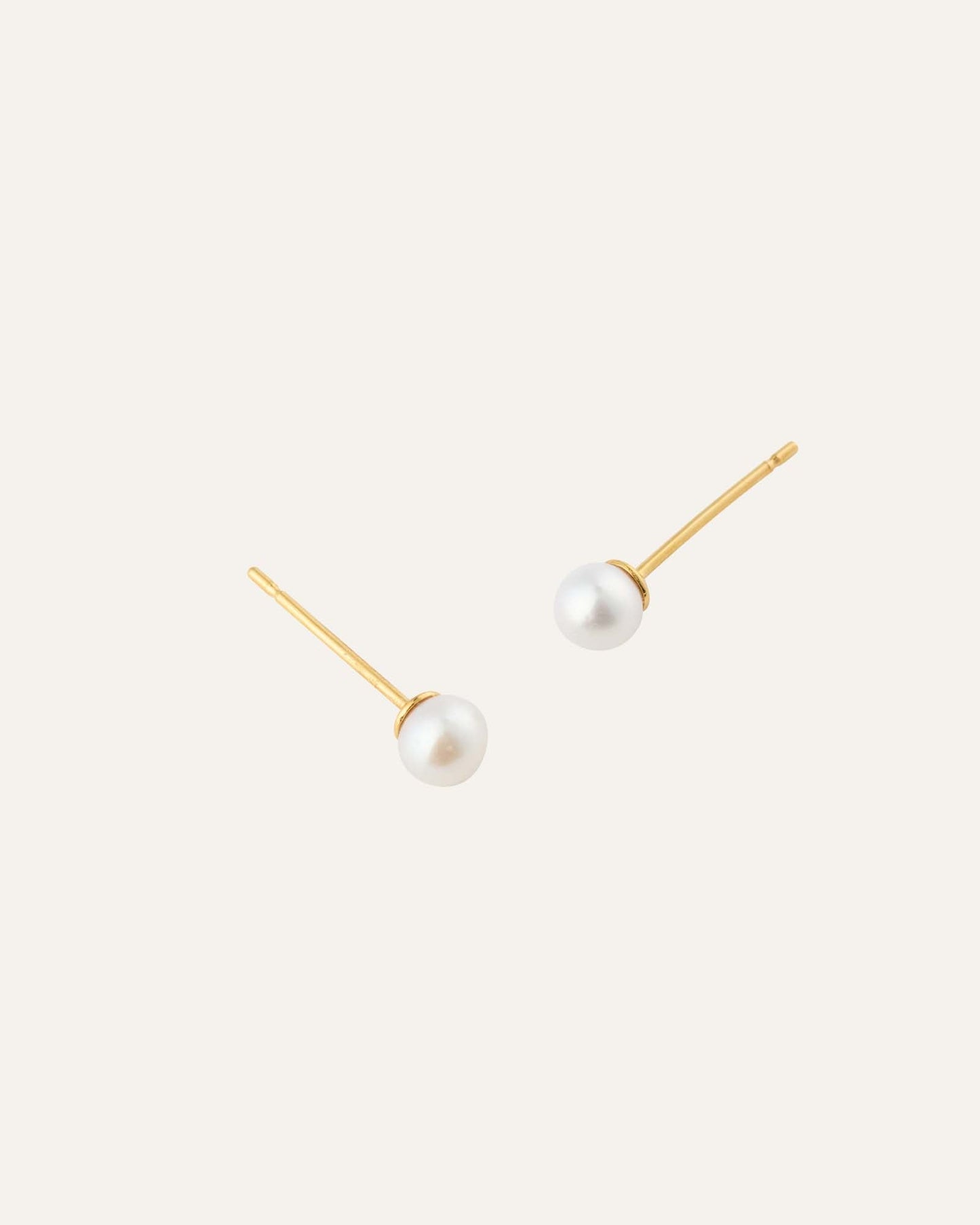 Pearl Studs Small