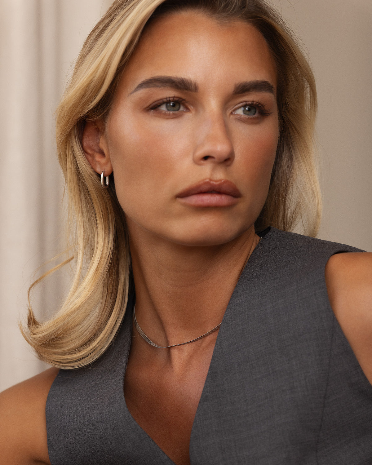 Slim Small U-Hoops