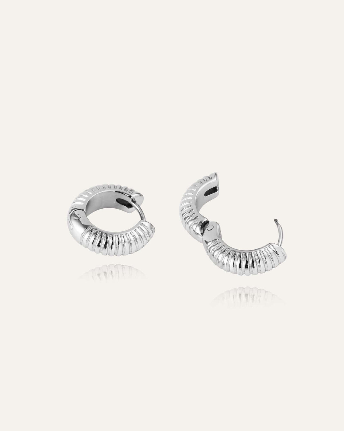 Ribbed Hoops Medium